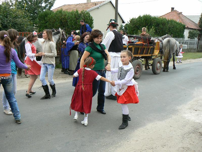 Szureti_Felvonulas_2010_176